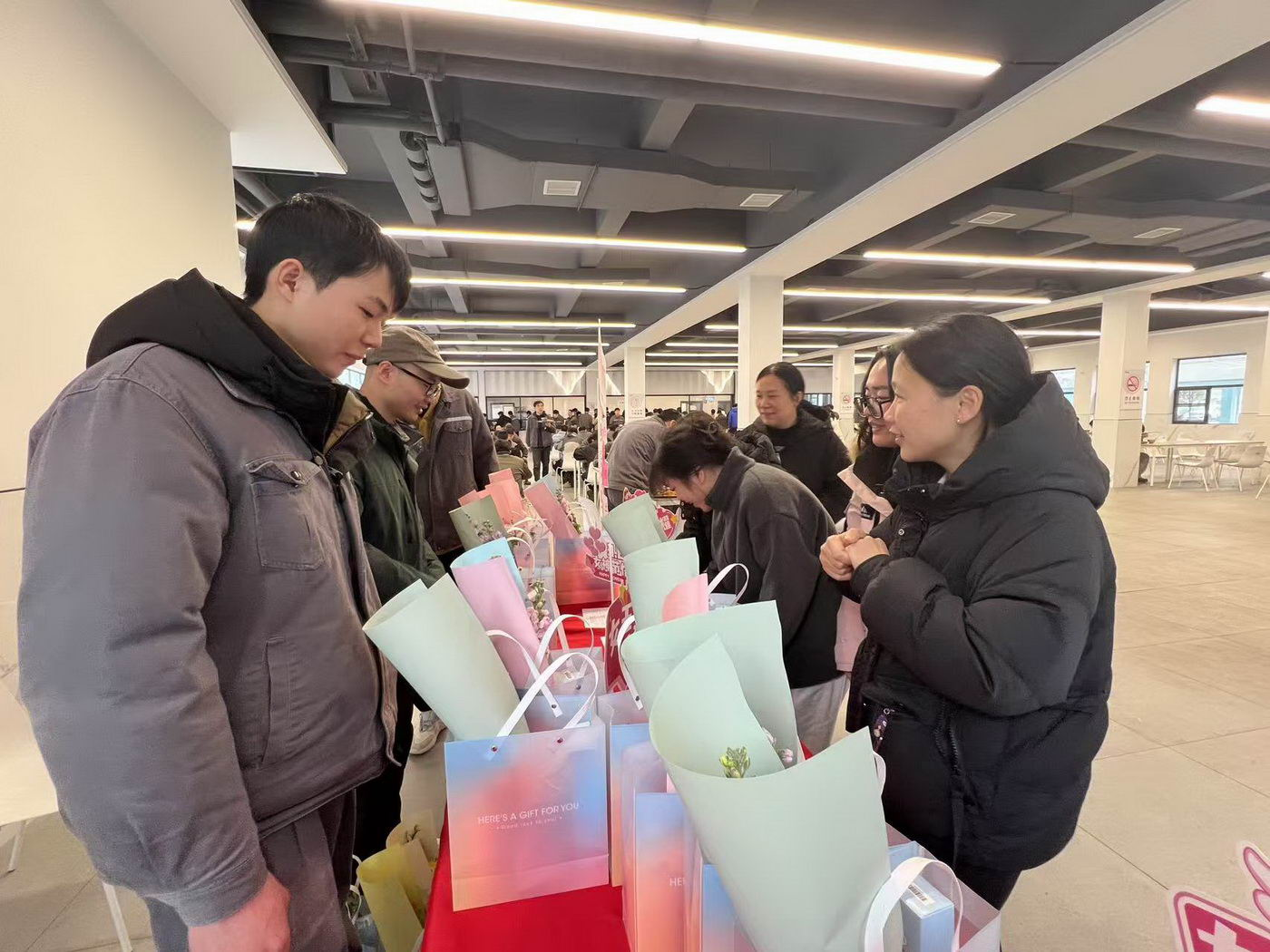 悦己而美，自成光芒|女神节特别企划